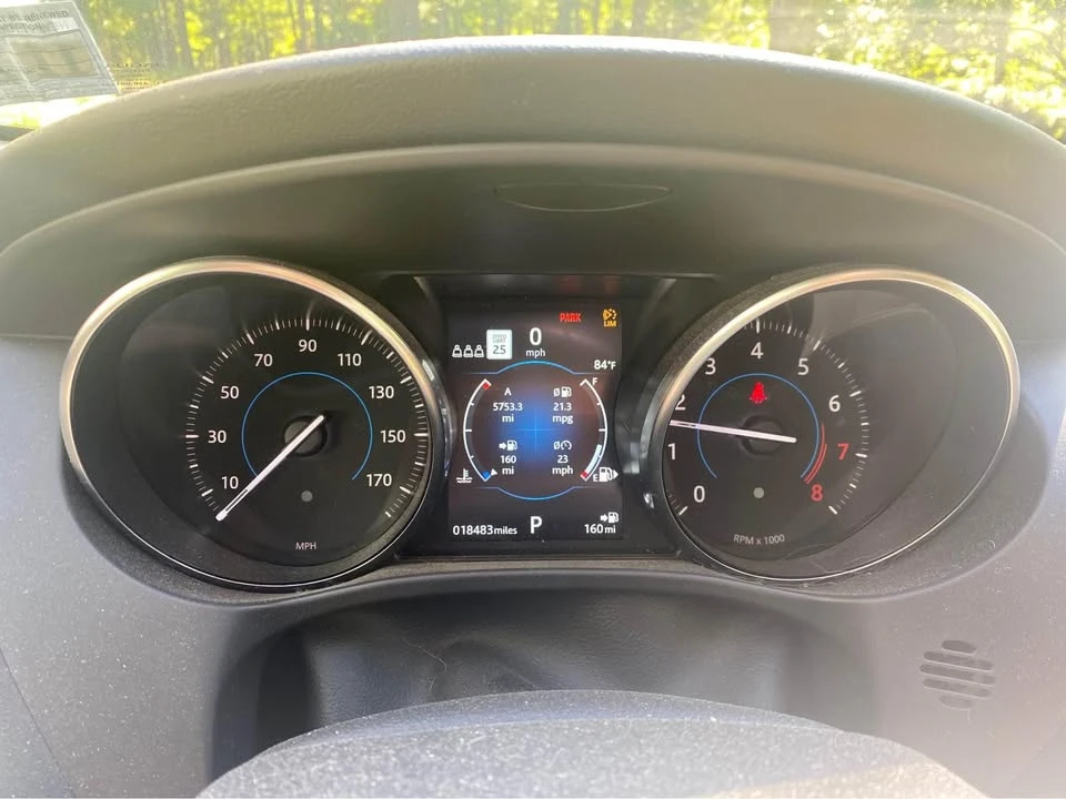 2019 Jaguar F-Pace - Image 10 of 10