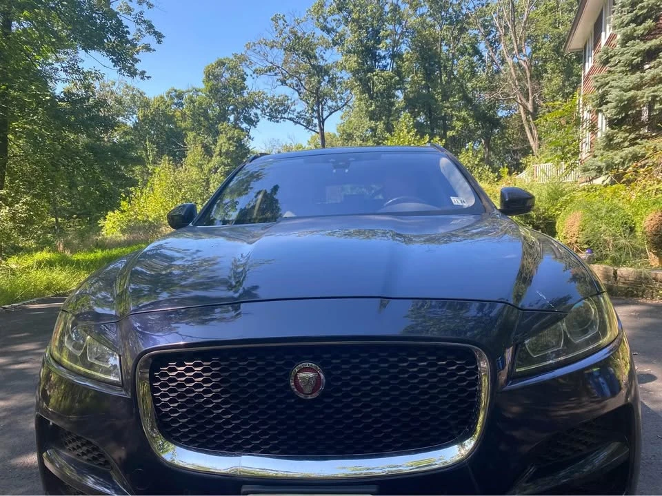 2019 Jaguar F-Pace - Image 3 of 10