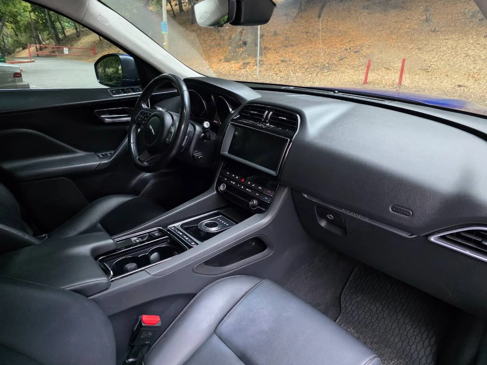 2019 Jaguar F-Pace - Image 5 of 6