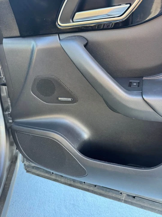 2019 Jaguar F-Pace - Image 9 of 10
