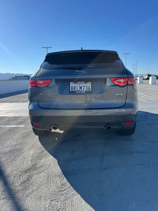 2019 Jaguar F-Pace - Image 5 of 10