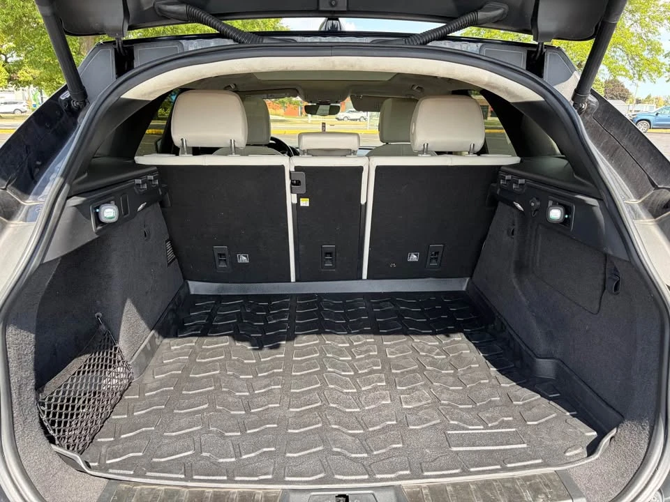 2019 Jaguar F-Pace - Image 12 of 20