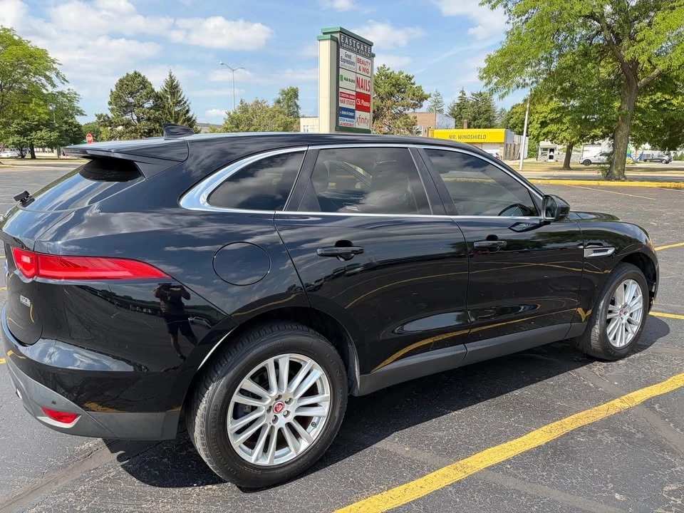 2019 Jaguar F-Pace - Image 9 of 20