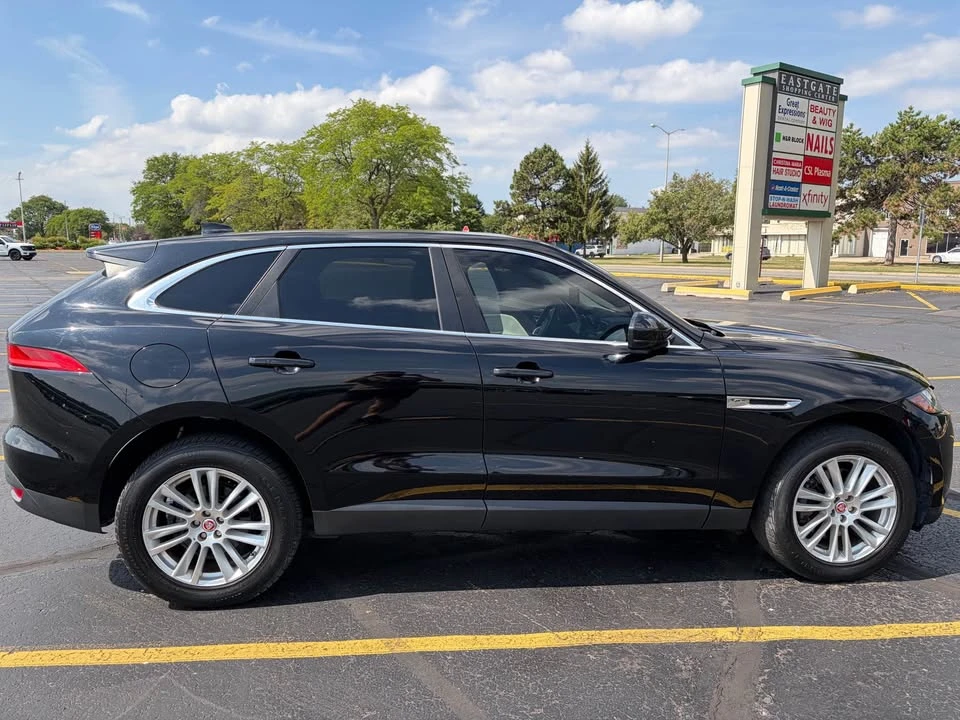 2019 Jaguar F-Pace - Image 8 of 20