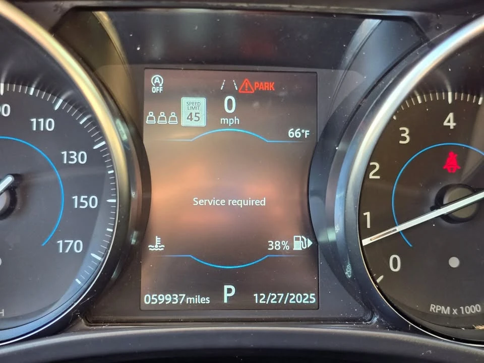 2019 Jaguar F-Pace - Image 10 of 20