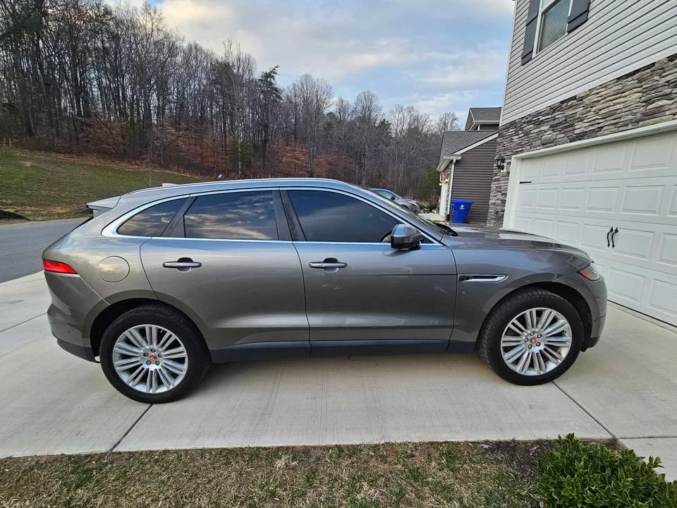 2019 Jaguar F-Pace - Image 6 of 8
