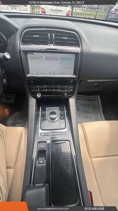 2019 Jaguar F-Pace - Image 14 of 17