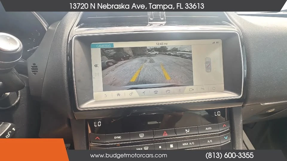 2019 Jaguar F-Pace - Image 15 of 17