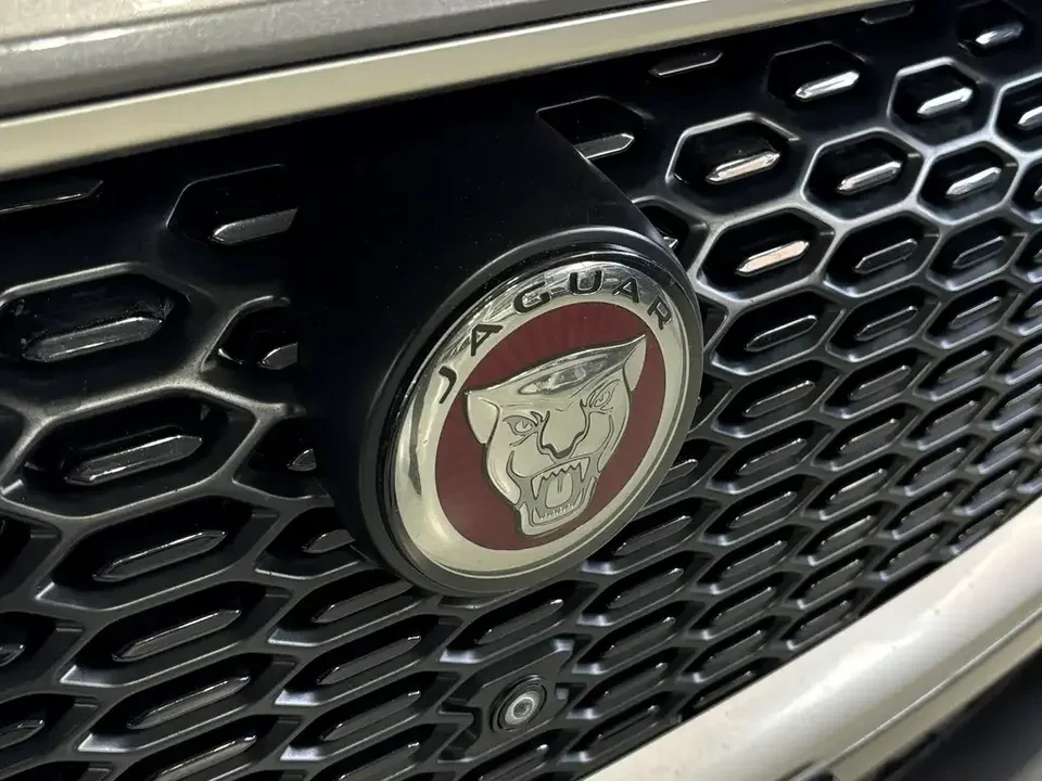 2019 Jaguar I-Pace - Image 7 of 20