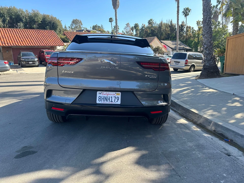 2019 Jaguar I-Pace - Image 18 of 31