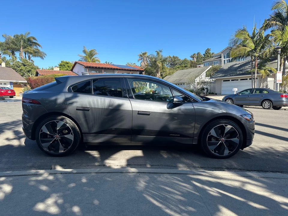 2019 Jaguar I-Pace - Image 23 of 31