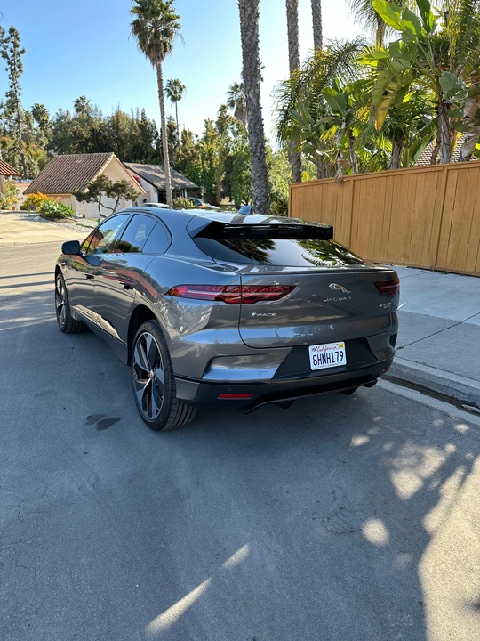 2019 Jaguar I-Pace - Image 17 of 31