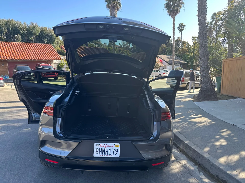 2019 Jaguar I-Pace - Image 26 of 31