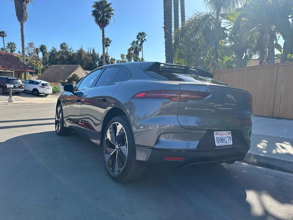 2019 Jaguar I-Pace - Image 14 of 31