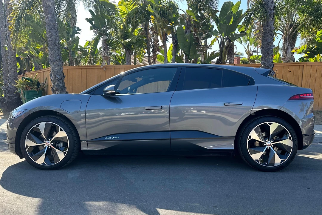 2019 Jaguar I-Pace - Image 12 of 31