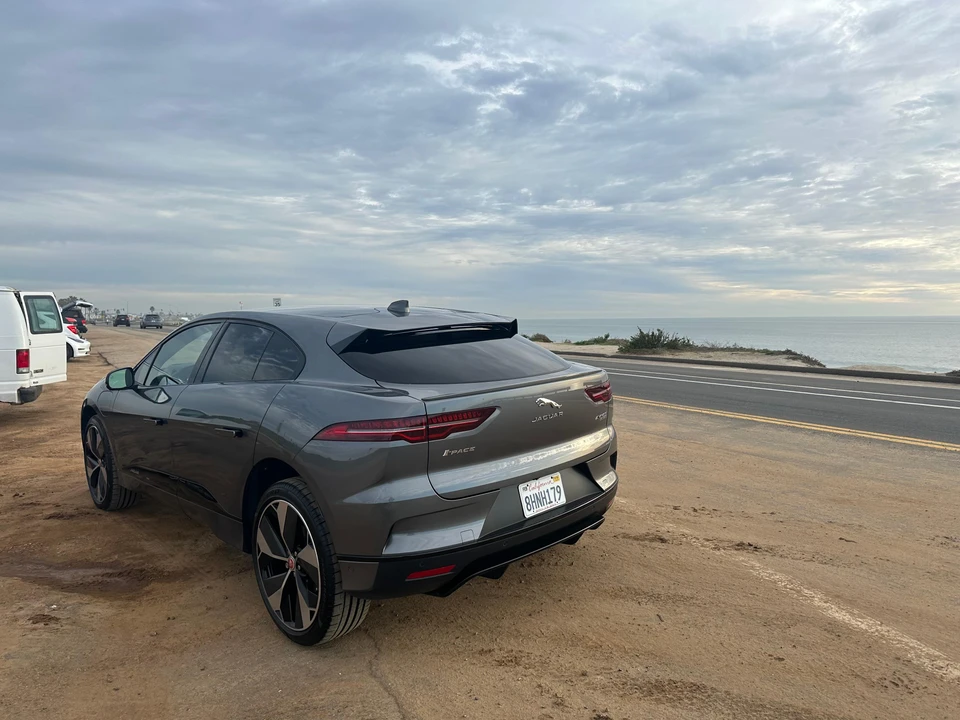 2019 Jaguar I-Pace - Image 15 of 31