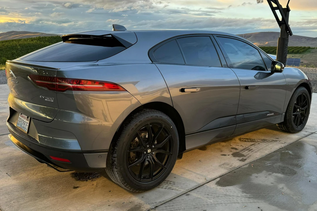 2019 Jaguar I-Pace - Image 4 of 31