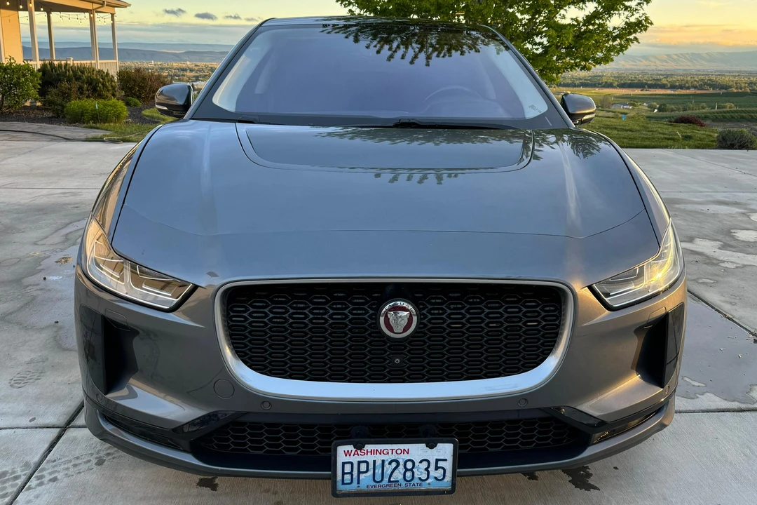 2019 Jaguar I-Pace - Image 2 of 31