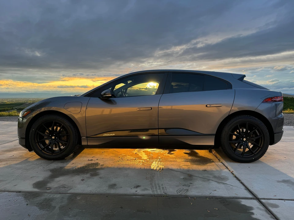 2019 Jaguar I-Pace - Image 8 of 31