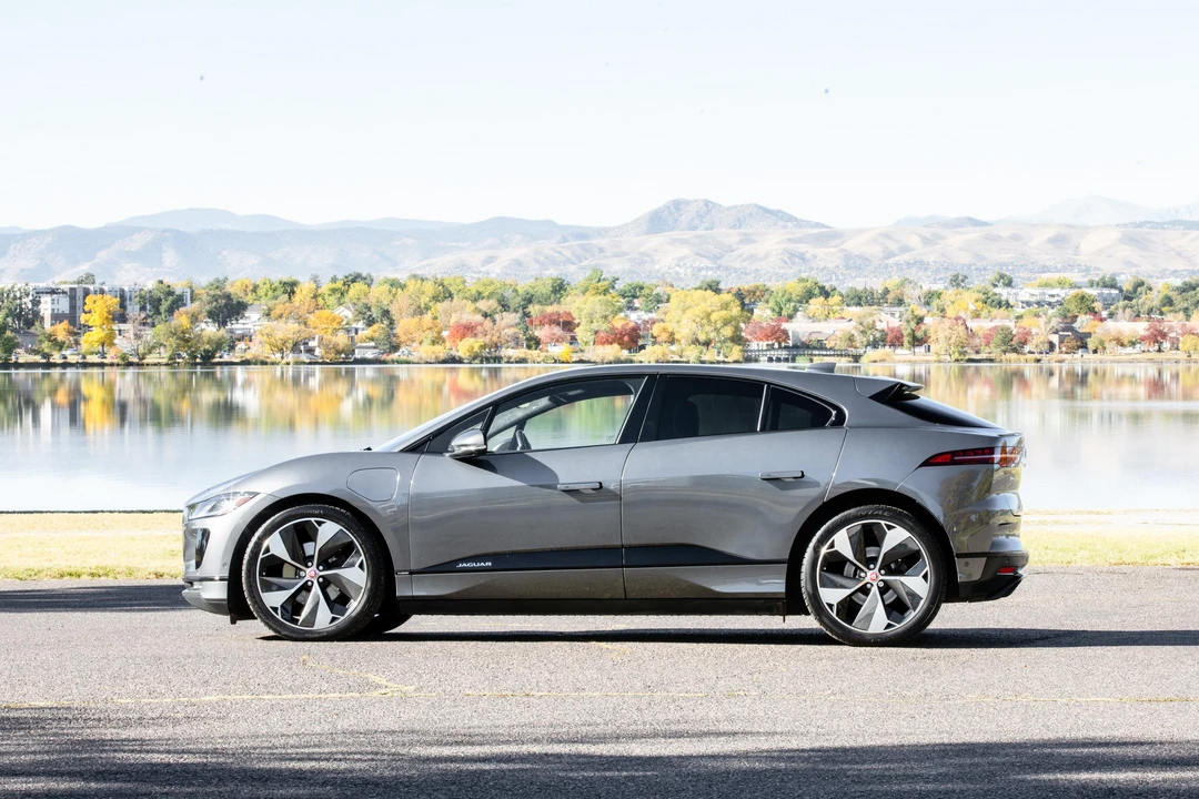 2019 Jaguar I-Pace - Image 9 of 31