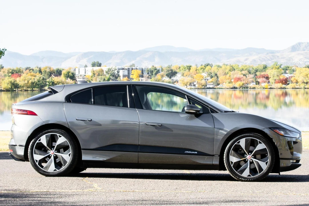 2019 Jaguar I-Pace - Image 3 of 31
