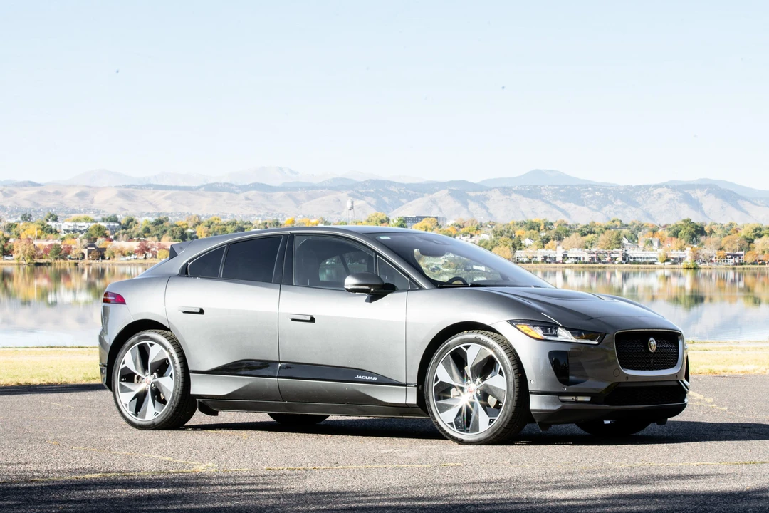 2019 Jaguar I-Pace - Image 14 of 31