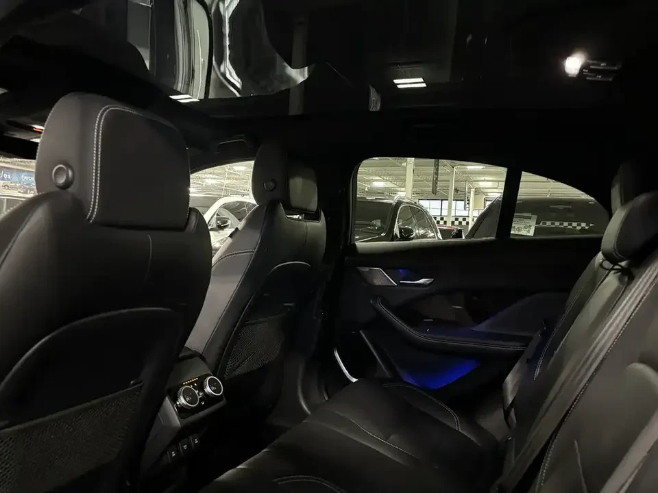 2019 Jaguar I-Pace - Image 17 of 20