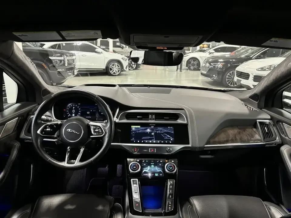2019 Jaguar I-Pace - Image 15 of 20