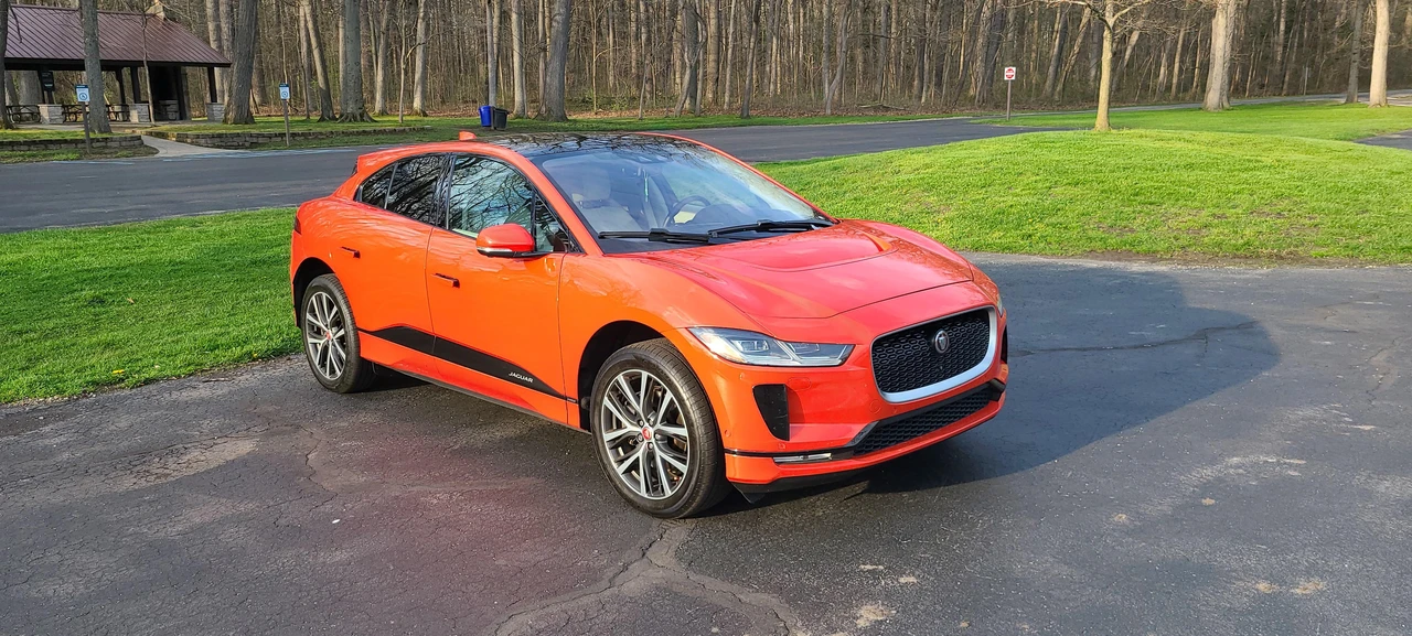 2019 Jaguar I-Pace - Image 19 of 31