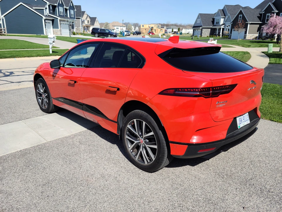 2019 Jaguar I-Pace - Image 13 of 31