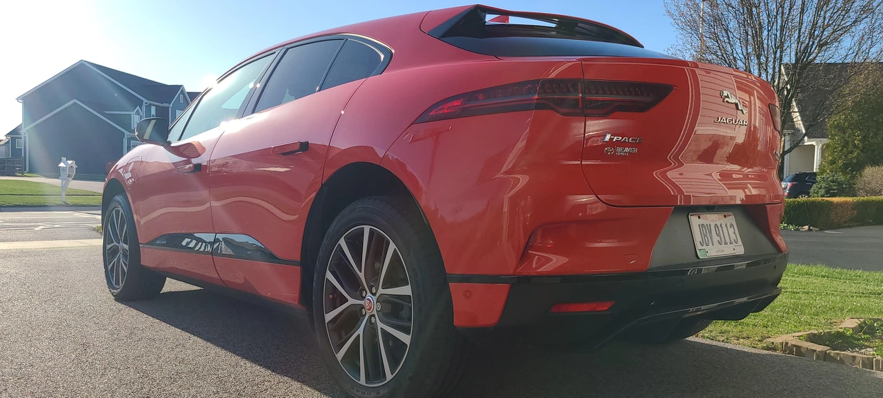2019 Jaguar I-Pace - Image 28 of 31
