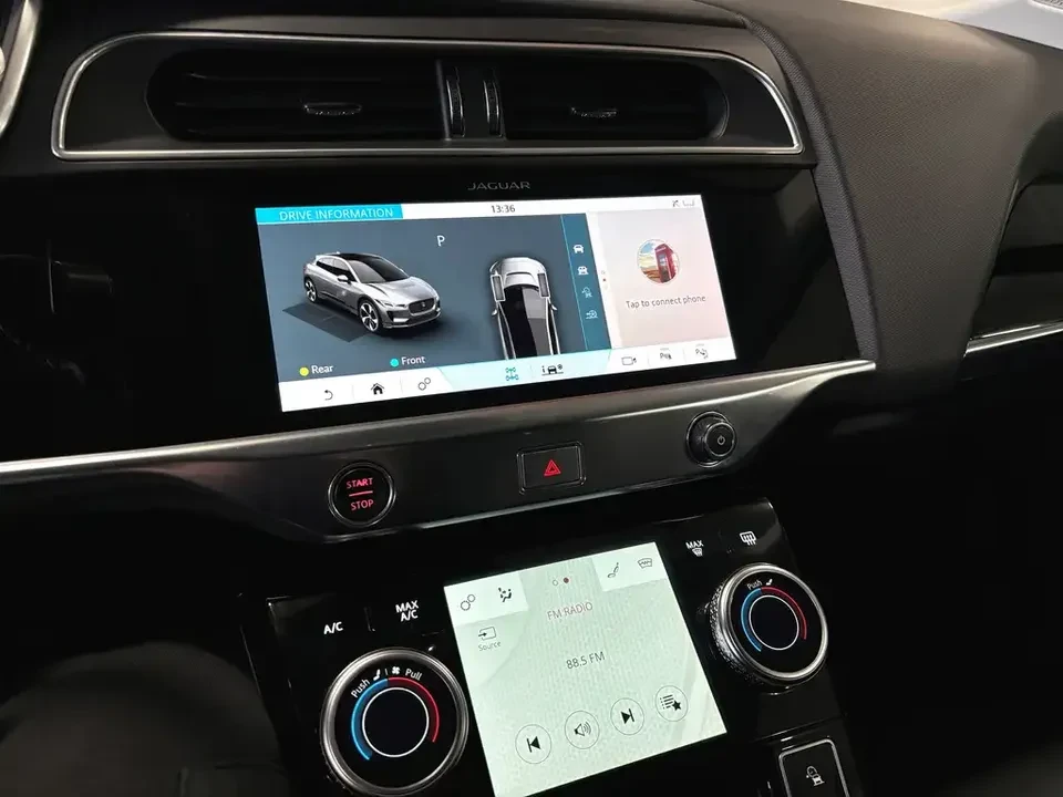 2019 Jaguar I-Pace - Image 7 of 19
