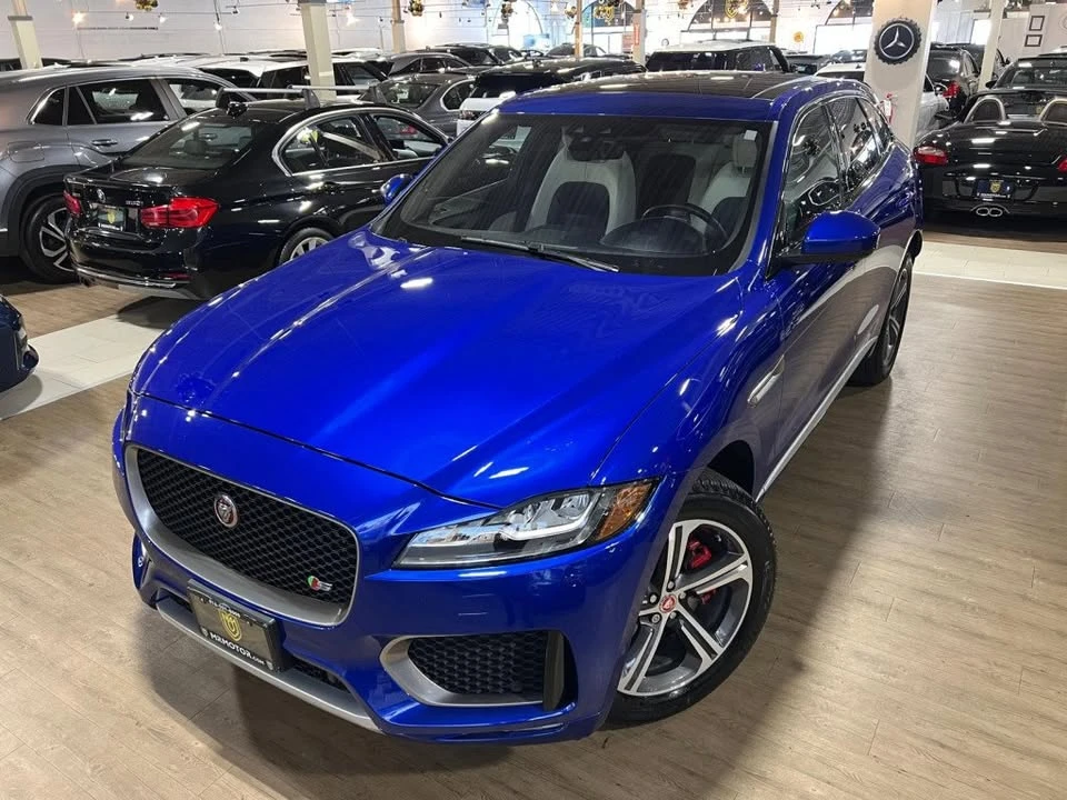 2019 Jaguar F-Pace SVR - Image 9 of 18