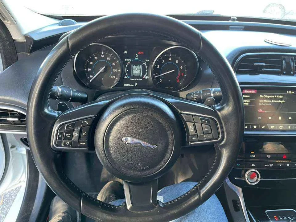 2019 Jaguar XE - Image 5 of 17