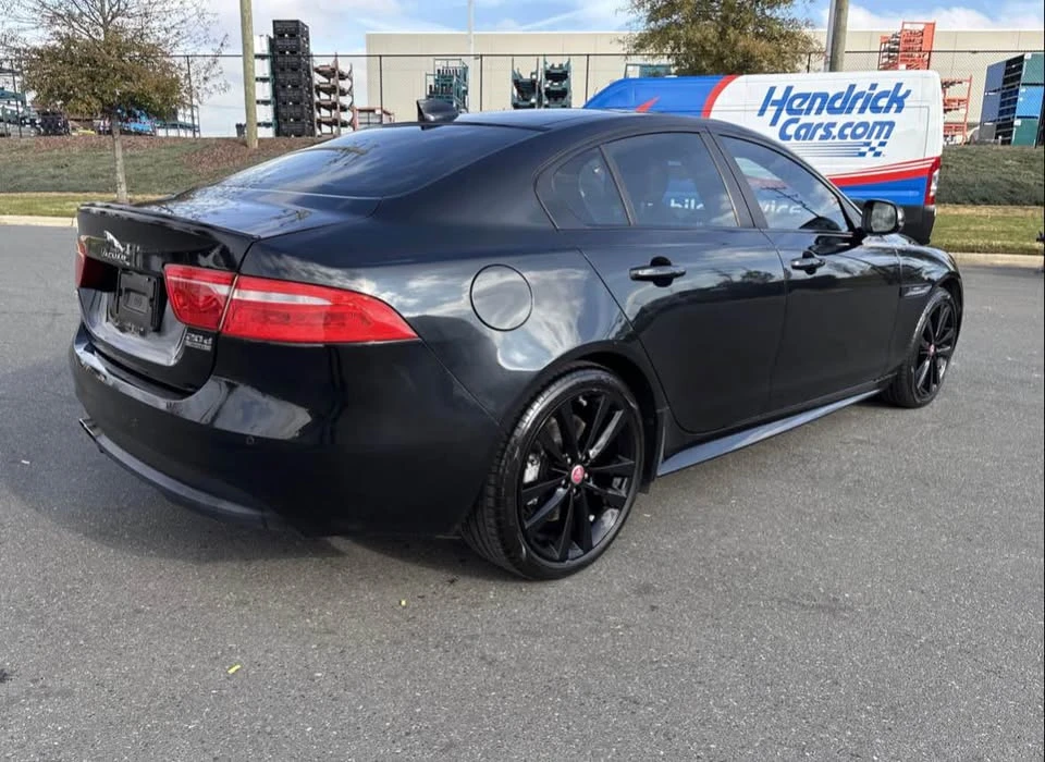 2019 Jaguar XE - Image 3 of 7
