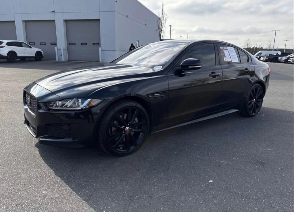 2019 Jaguar XE - Image 2 of 7