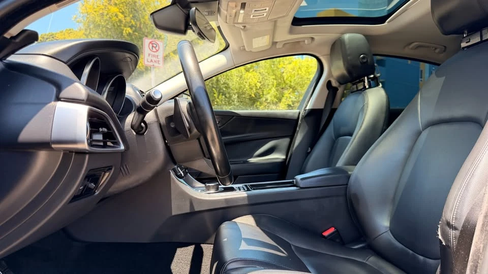 2019 Jaguar XE - Image 20 of 20