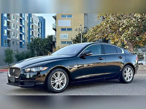 2019 Jaguar XE 25t Premium RWD