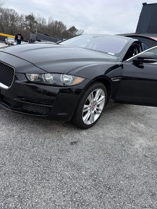 2019 Jaguar XE - Image 2 of 6