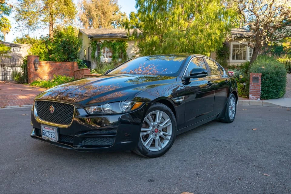 2019 Jaguar XE - Image 7 of 19