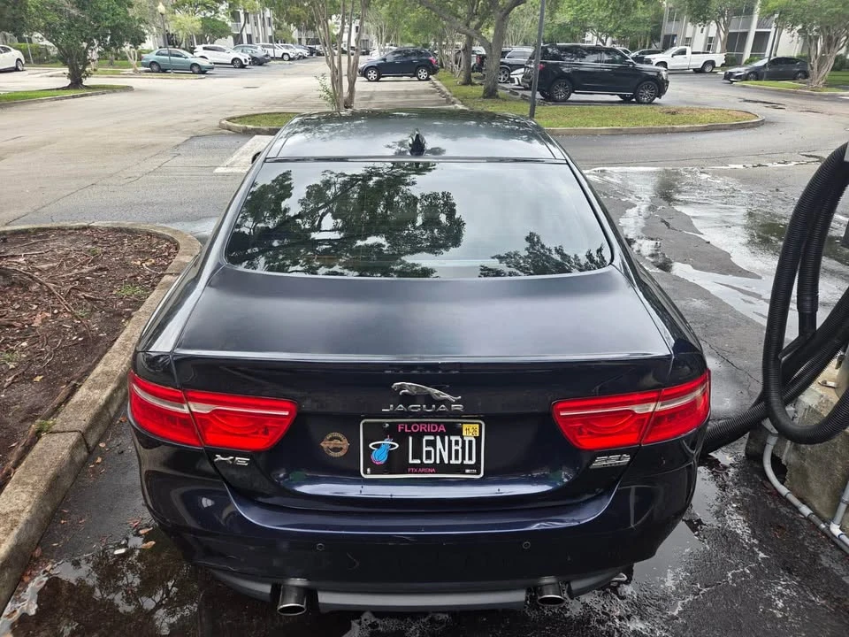 2019 Jaguar XE - Image 6 of 15