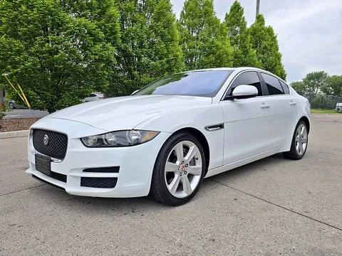 2019 Jaguar XE 25t Premium Sedan