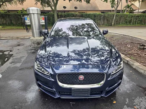 2019 Jaguar XE 25t Premium