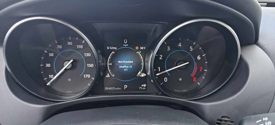 2019 Jaguar XE - Image 8 of 20