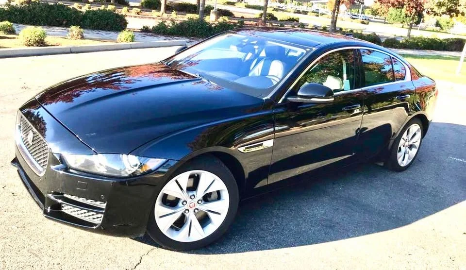 2019 Jaguar XE - Image 3 of 14