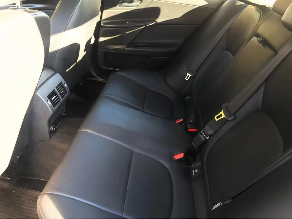 2019 Jaguar XE - Image 12 of 14