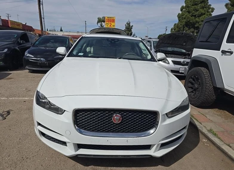 2019 Jaguar XE - Image 2 of 10