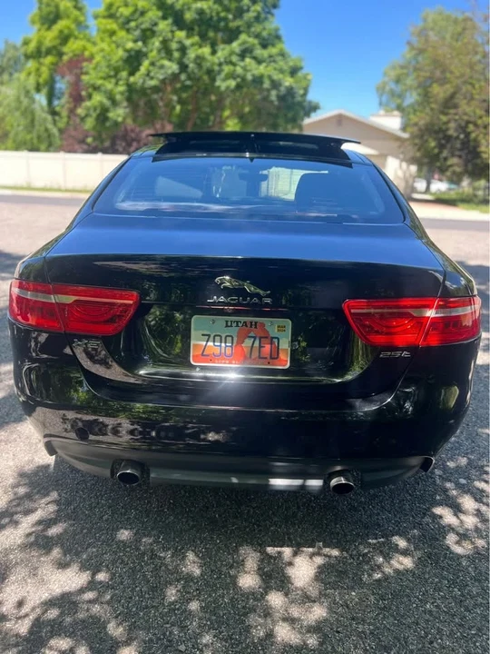 2019 Jaguar XE - Image 2 of 13