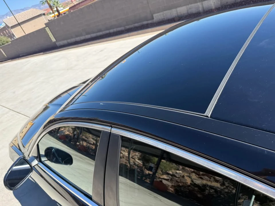 2019 Jaguar XE - Image 10 of 12
