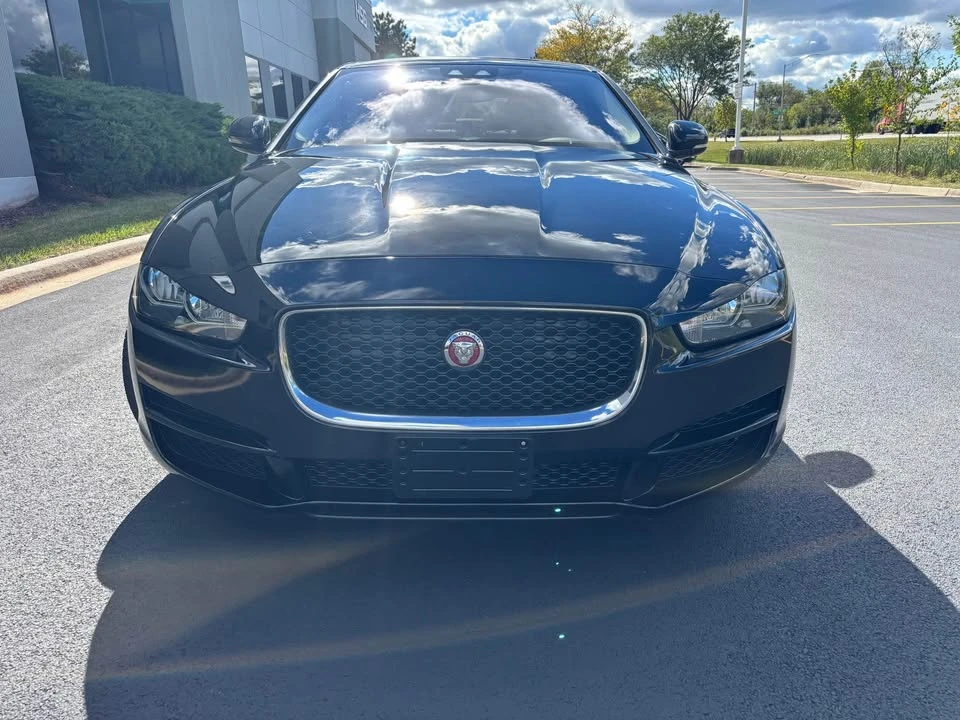 2019 Jaguar XE - Image 2 of 14